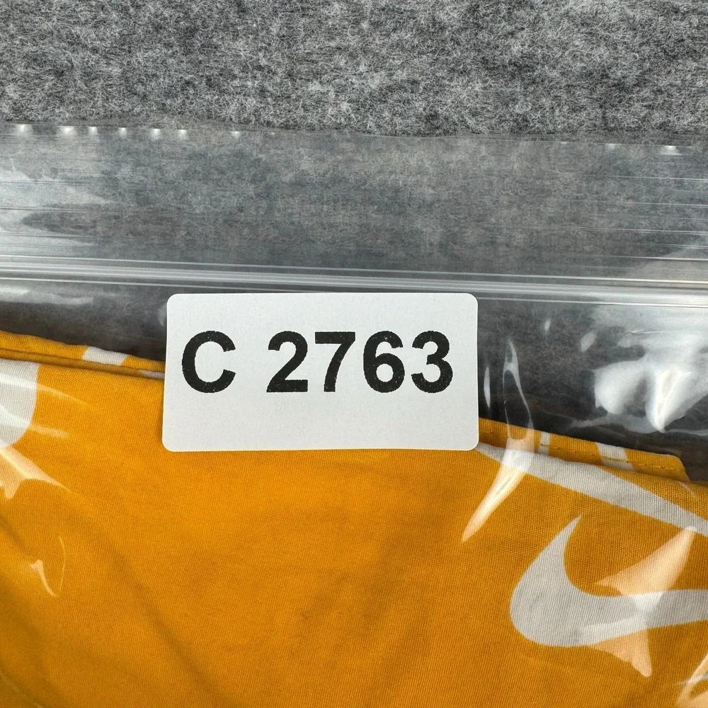 Nike item swoosh