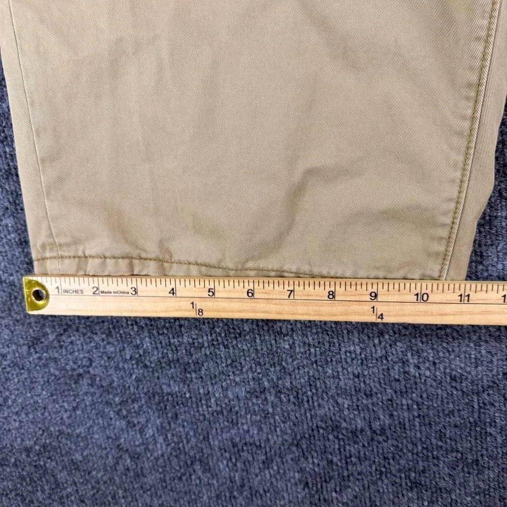 Levi Strauss Tan Chino Style Shorts Size 38 x 10