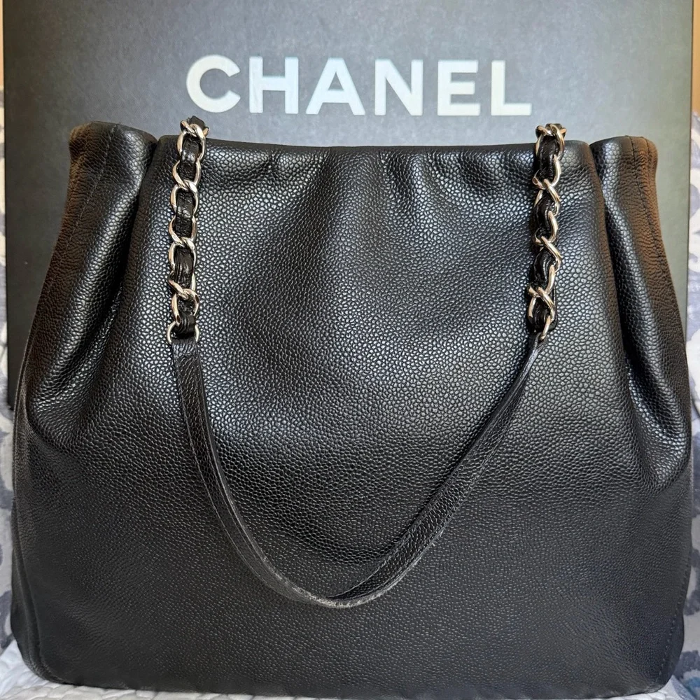 CHANEL beautiful pleated