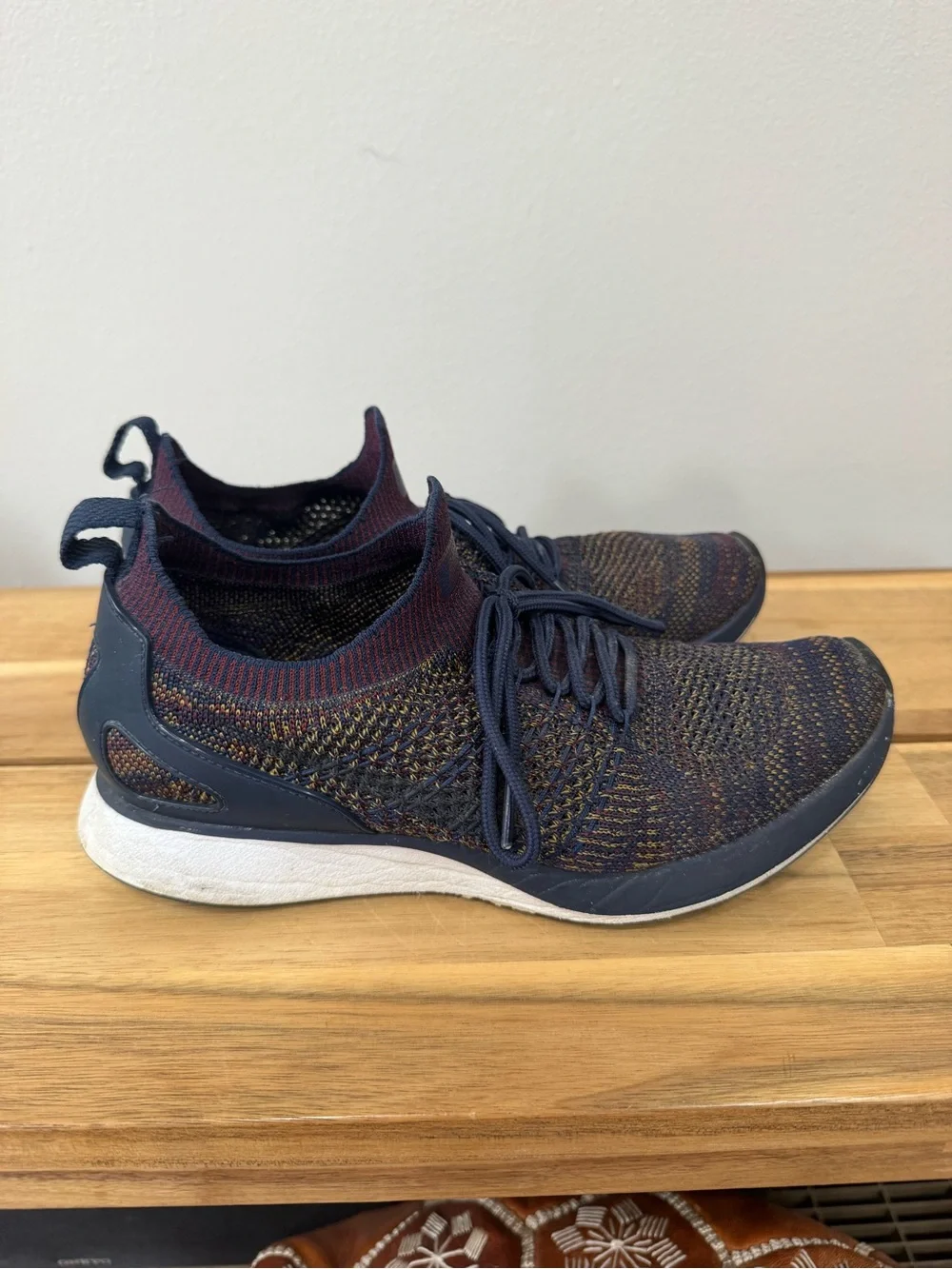 Nike flexible knit