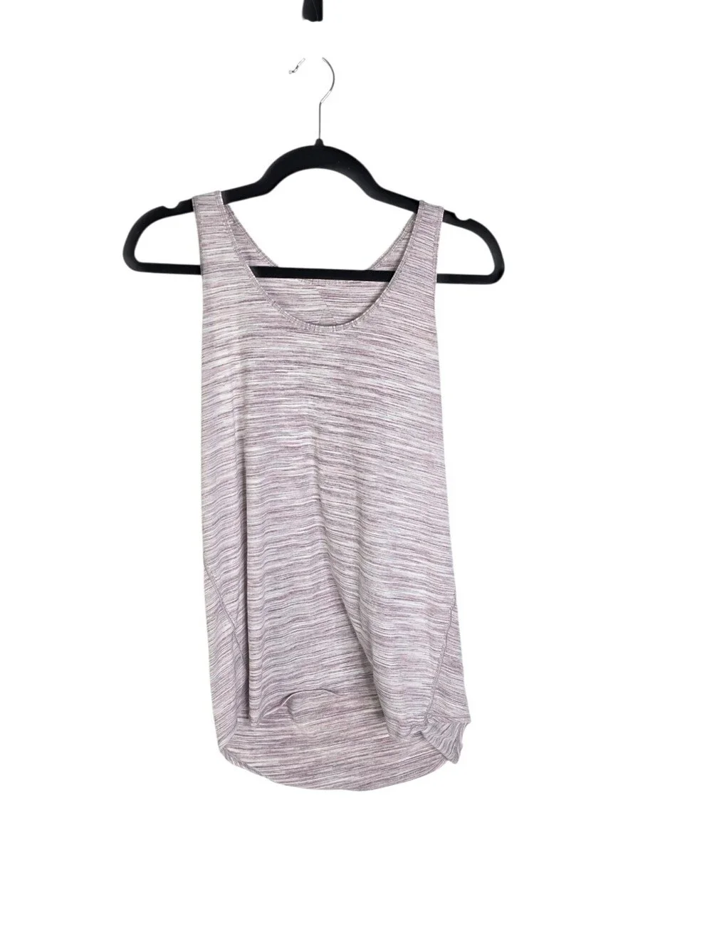 lululemon athletica first pics