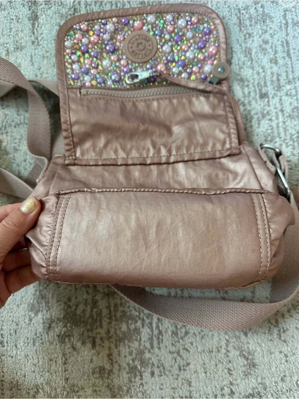 Kipling one kind