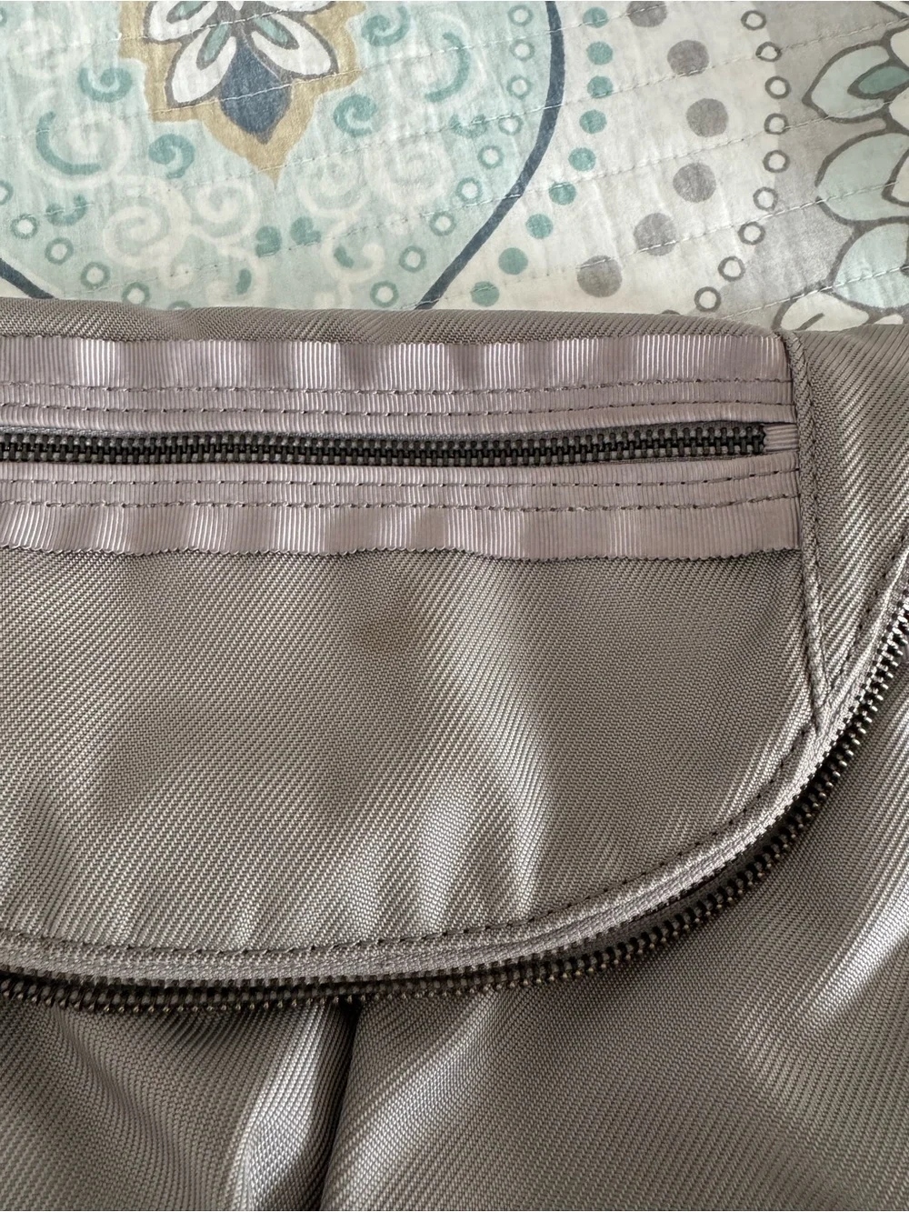 lululemon athletica compact gray
