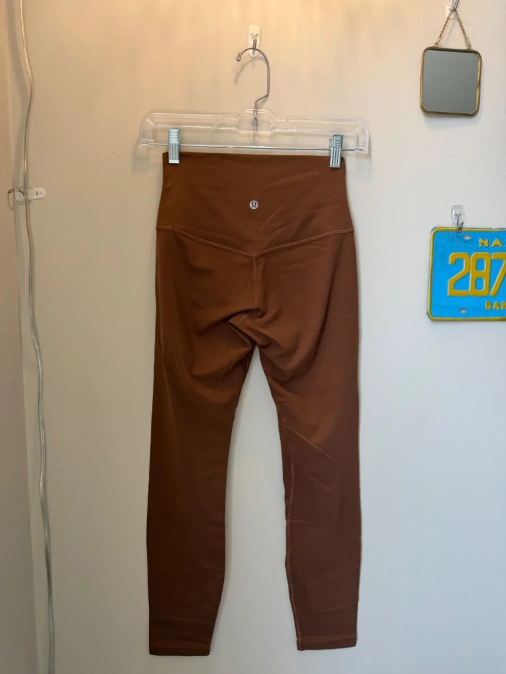 lululemon athletica excellent worn