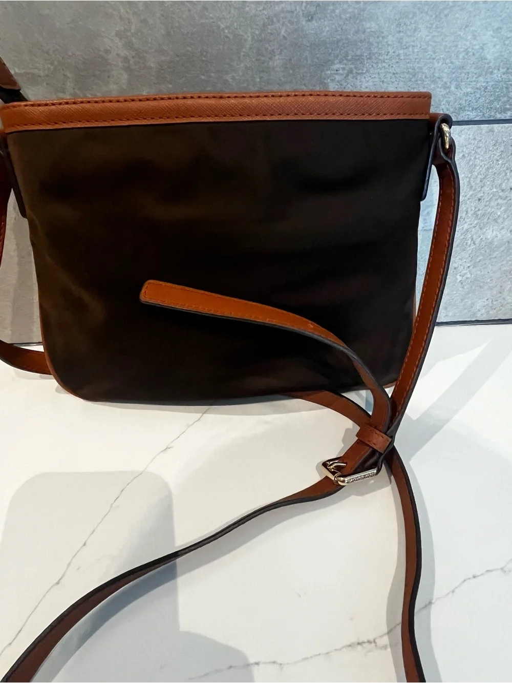 Michael Kors easy adjustable