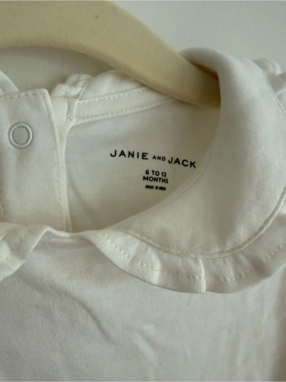 6-12m Janie and Jack Ruffle Collar Long-Sleeve Onesie