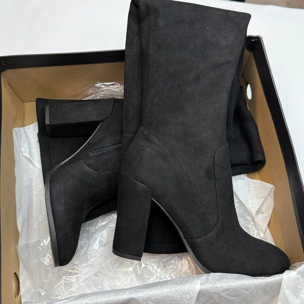 Kenneth Cole New York step out