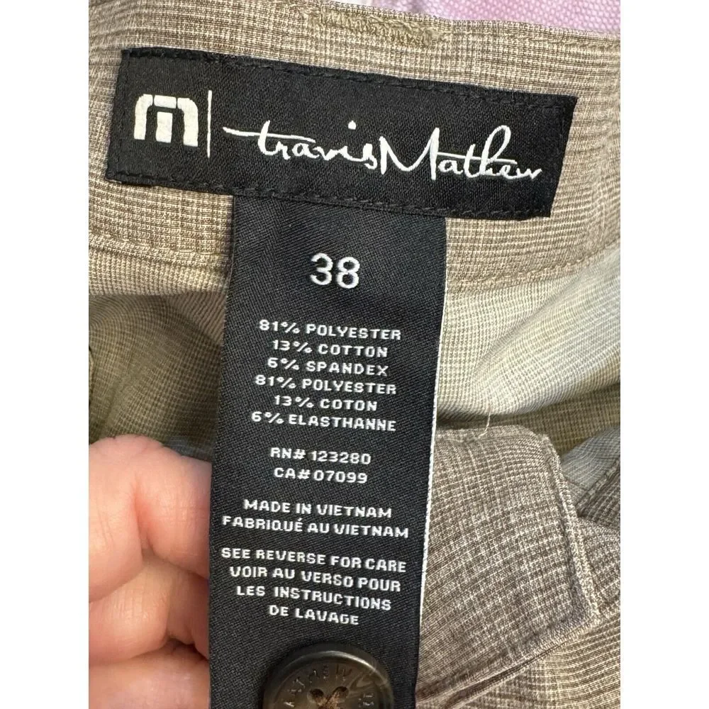 Travis Mathew Grommet Performance Golf Shorts‎ Size 38 Beige Brown Plaid