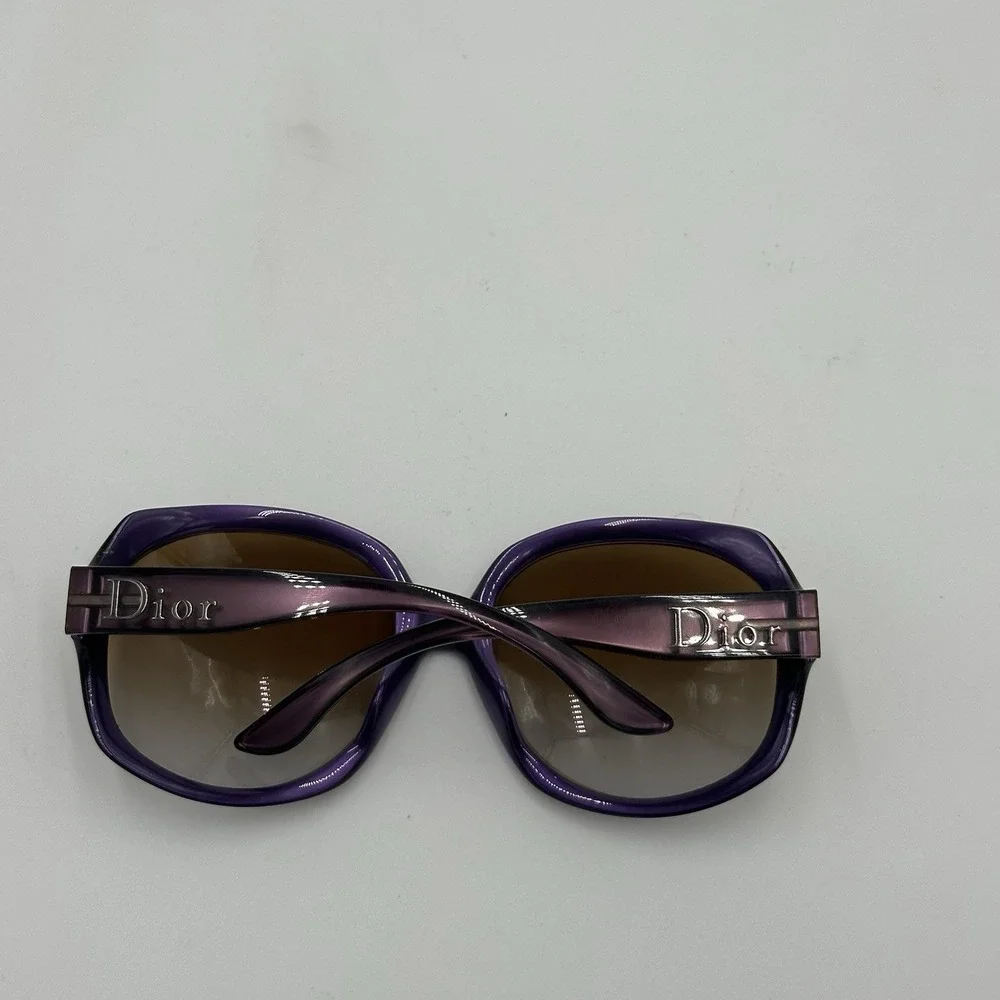 Dior product pair
