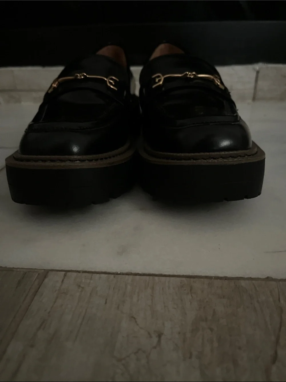 Sam Edelman polished black