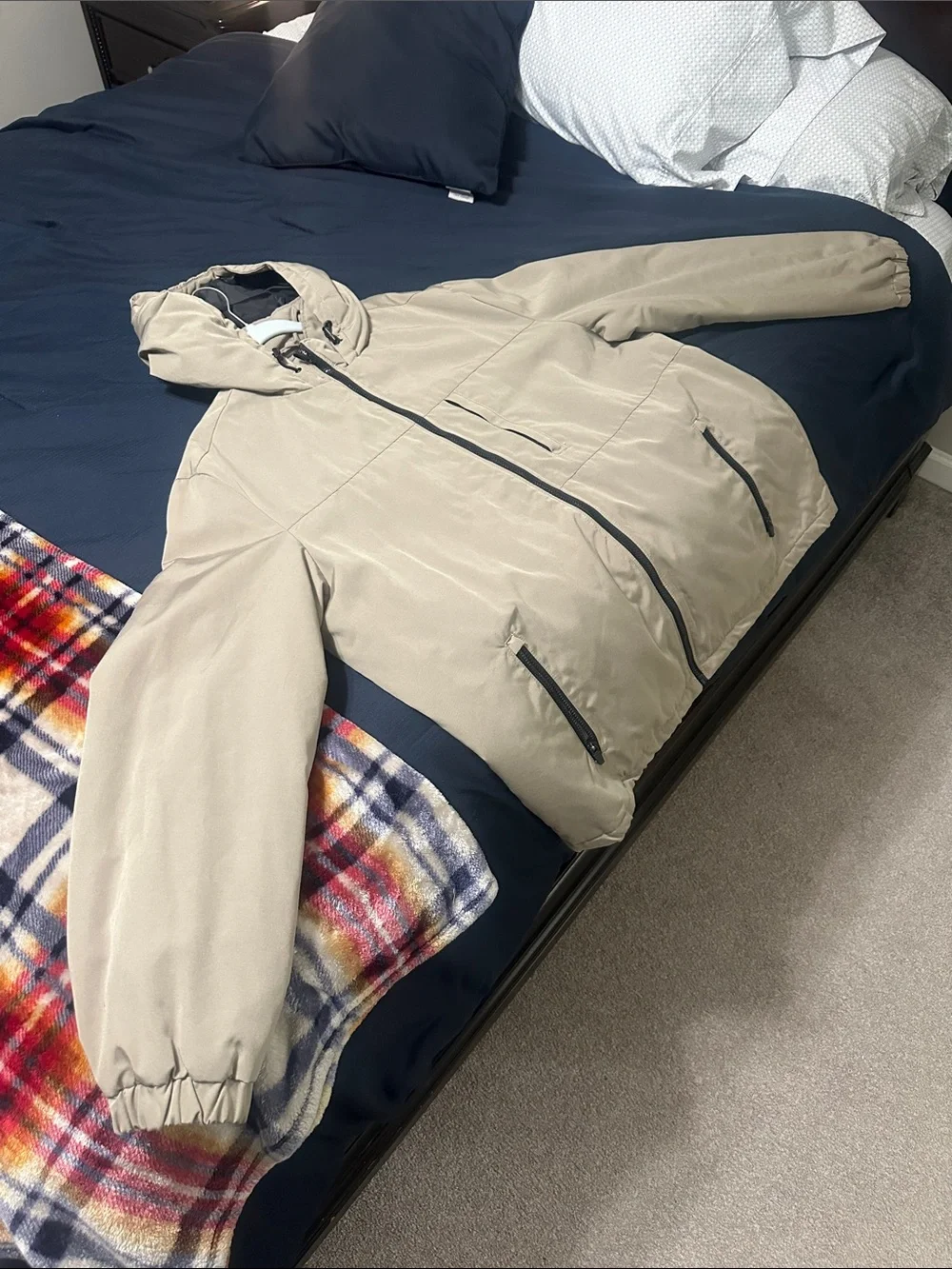 H&M Men's Hooded Puffer Jacket in Light Beige