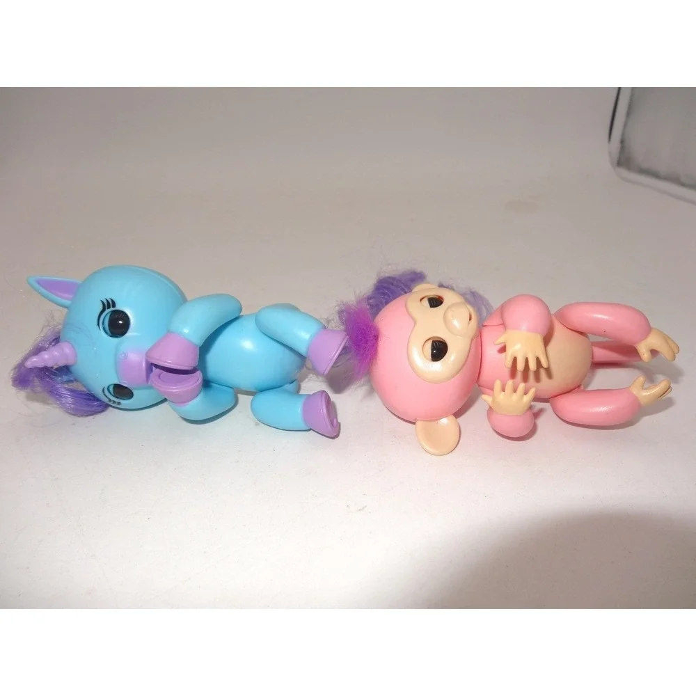 Wowwee fingerlings teeter