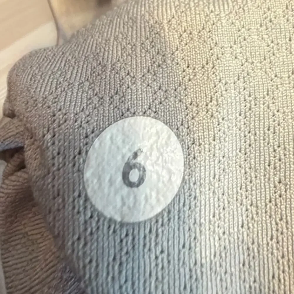 lululemon athletica metal hit