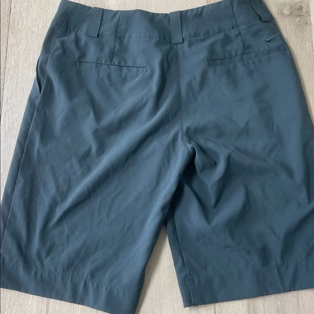 Nike excellent zip