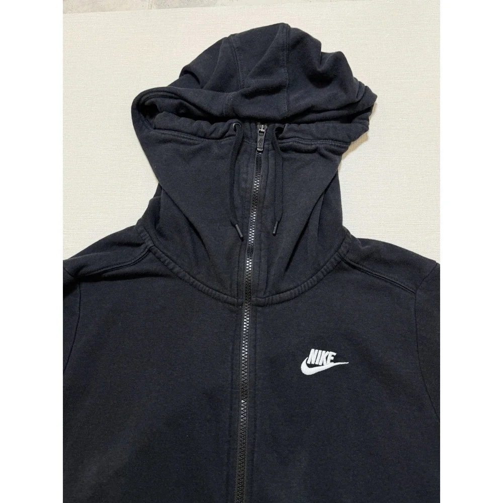 Nike be clean