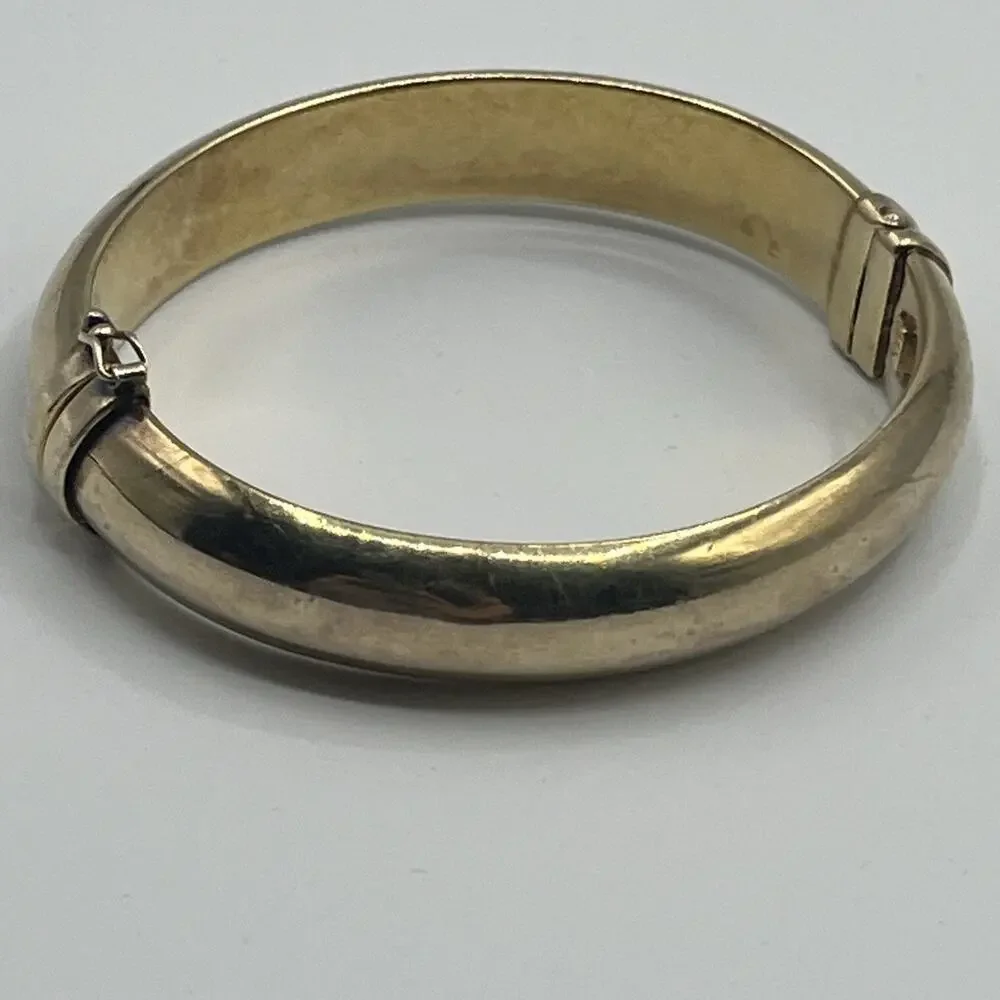 Unbranded sterling silver