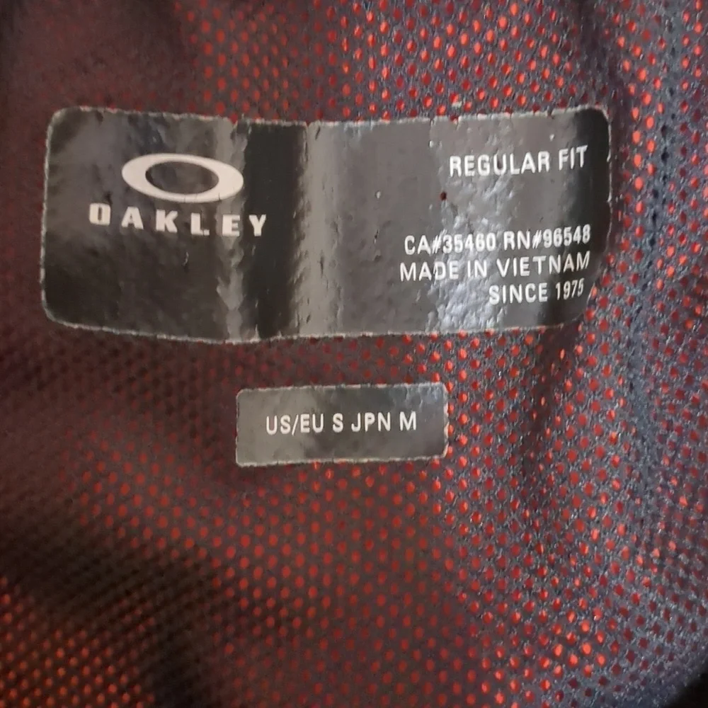 Oakley b1b color