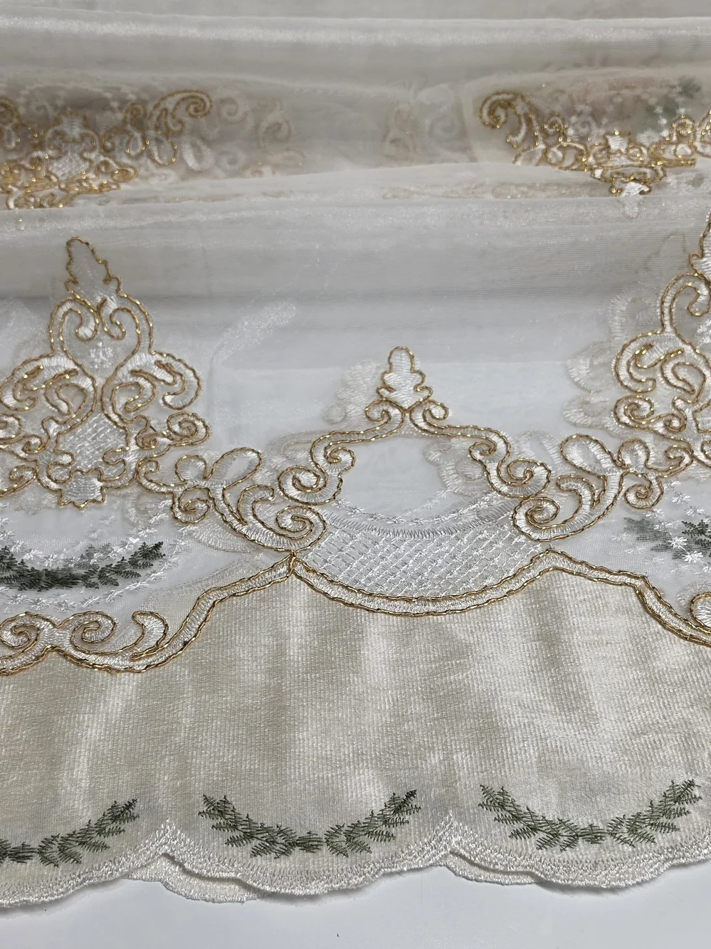 Slow Soul beige sheer