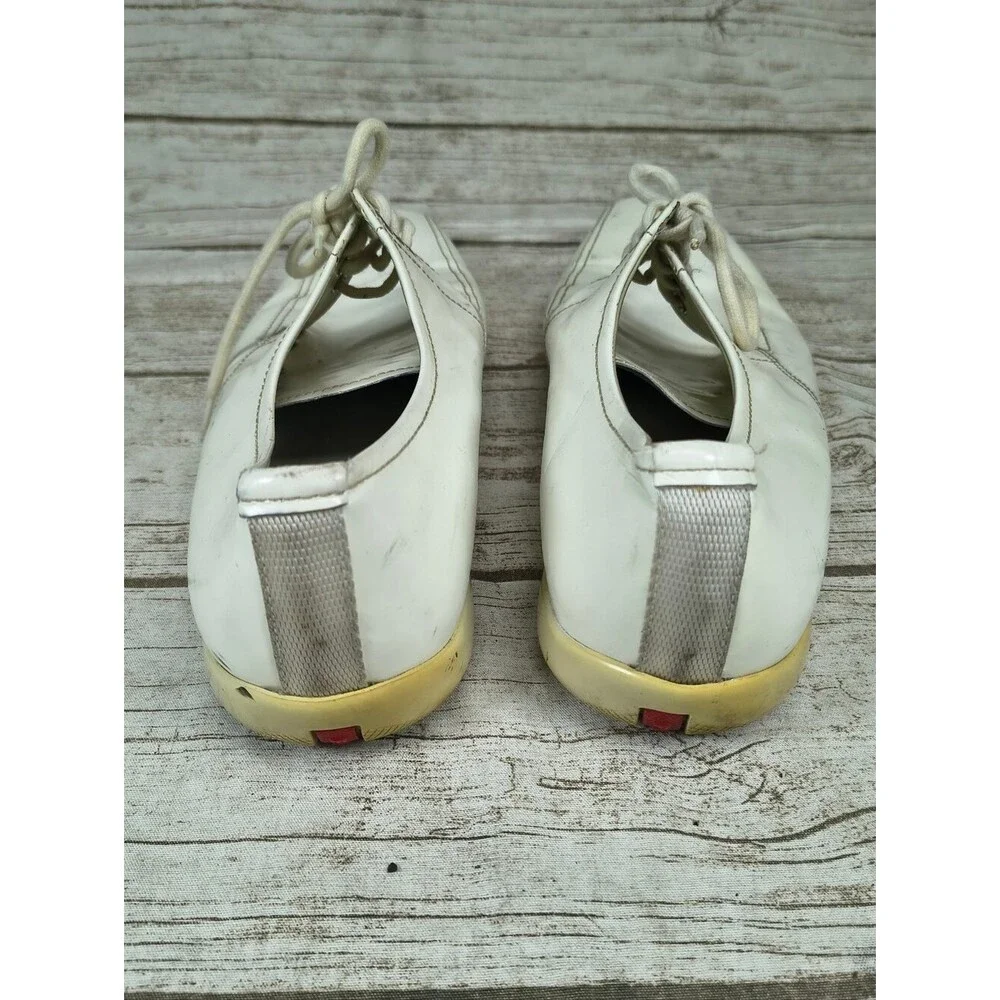 Prada good minor
