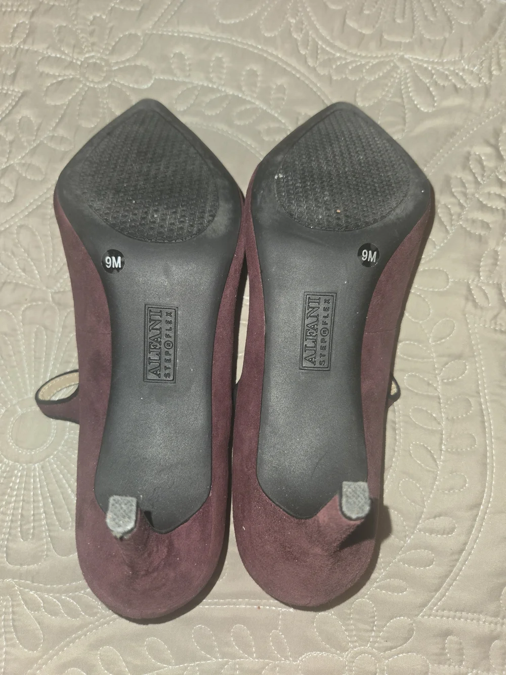 Alfani women pointed