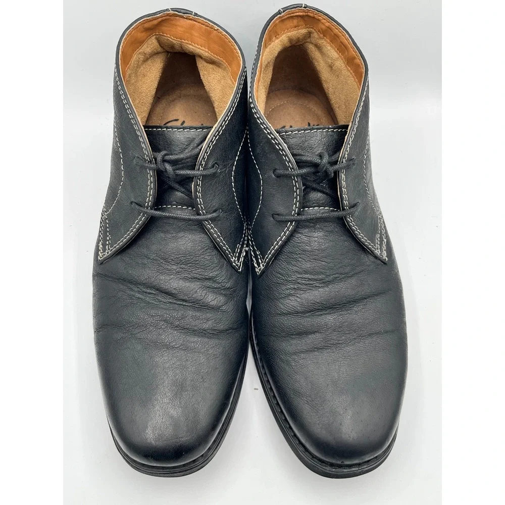 Clarks leather chukka