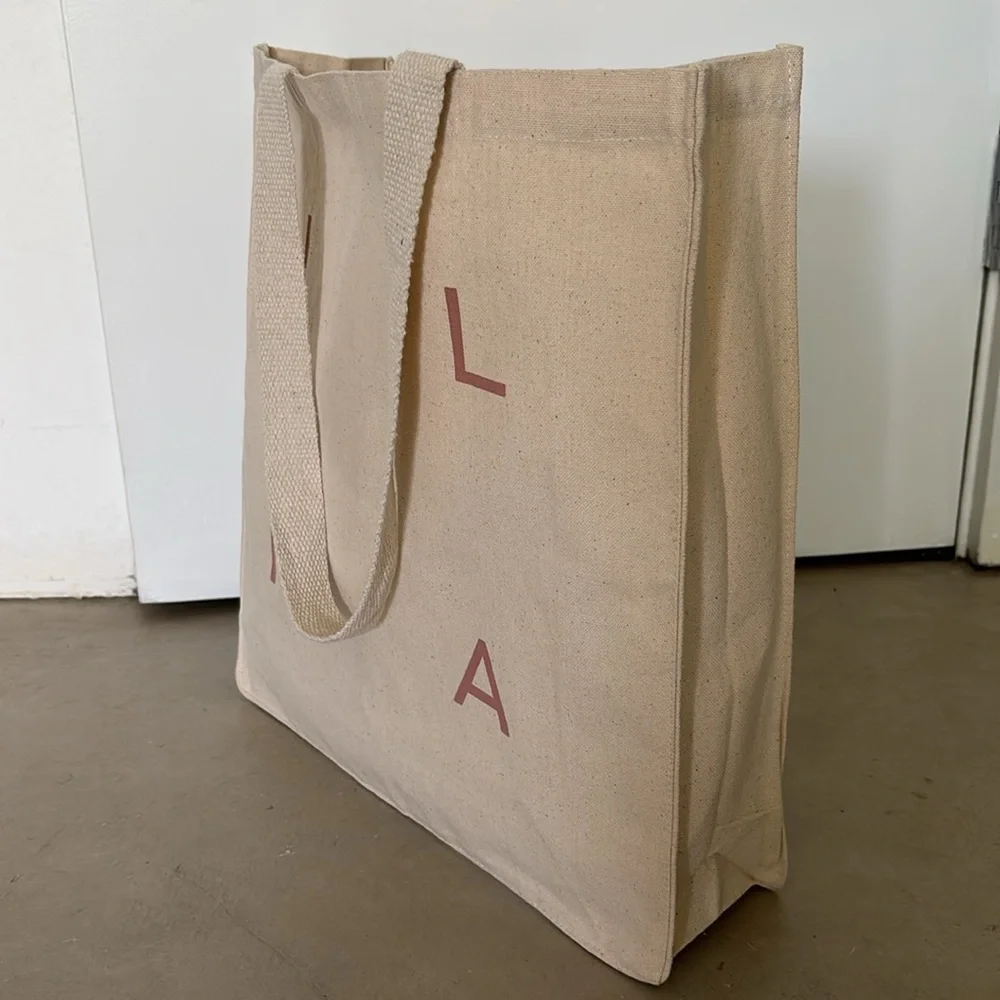 Sale! New ILIA Beauty Signature Logo Key Ring & Structured Canvas Tote Bag