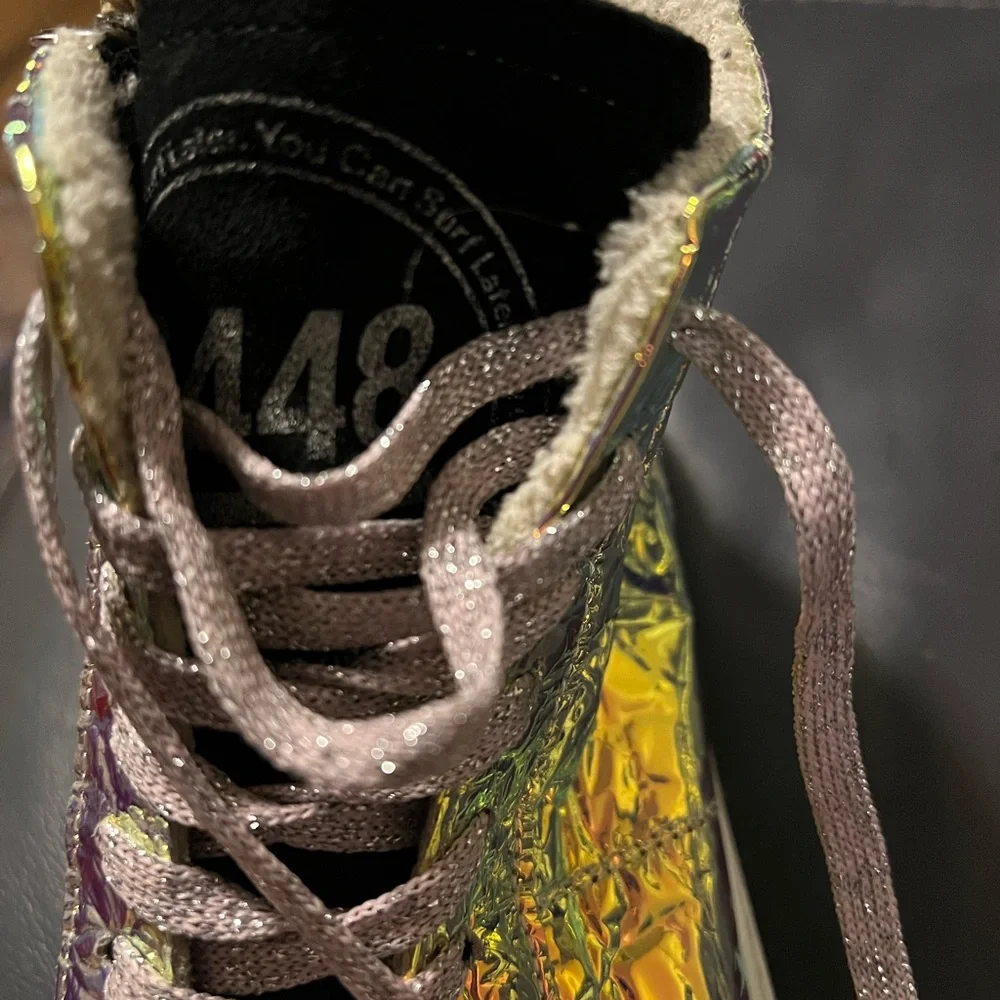 P448 stylish iridescent