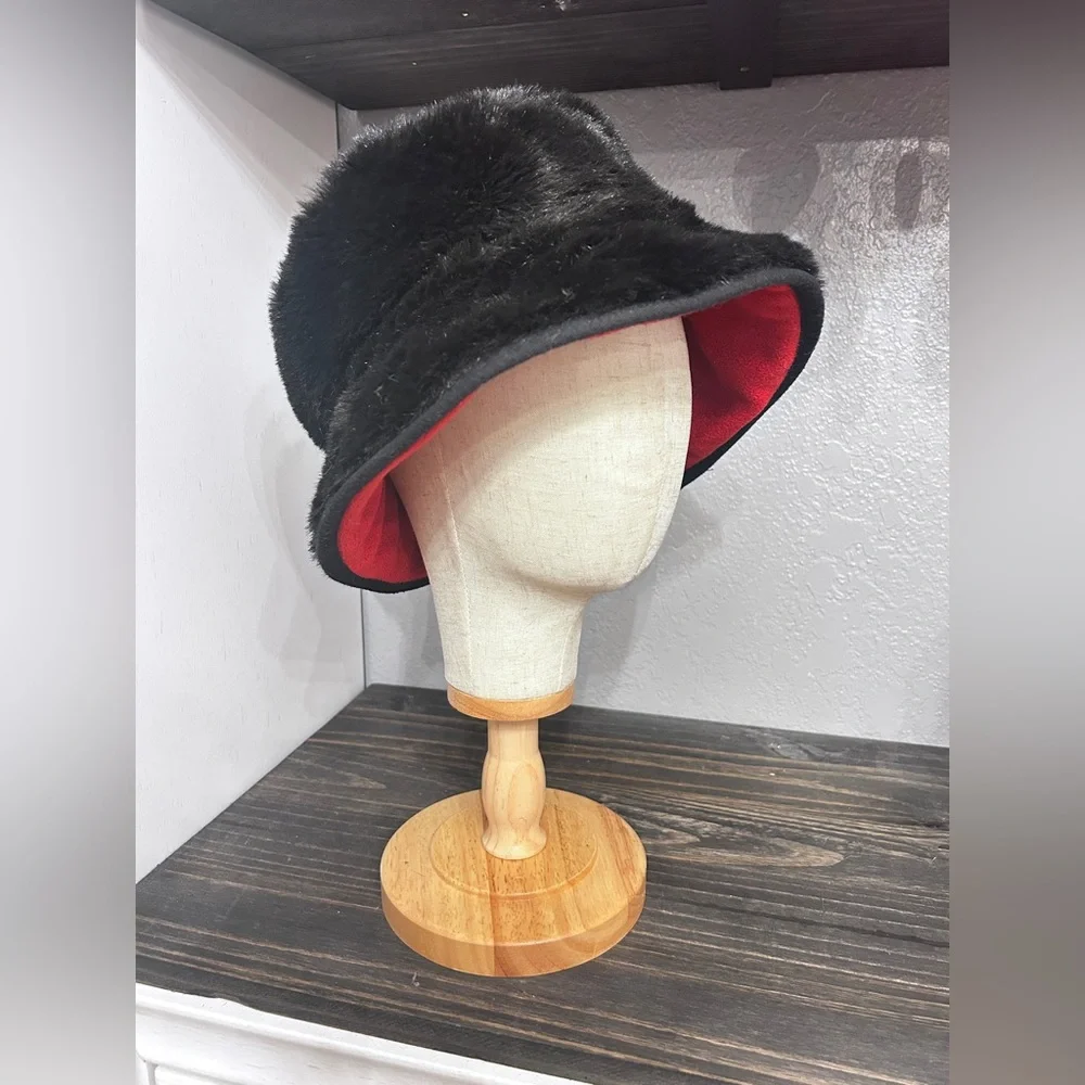 N/A plush faux