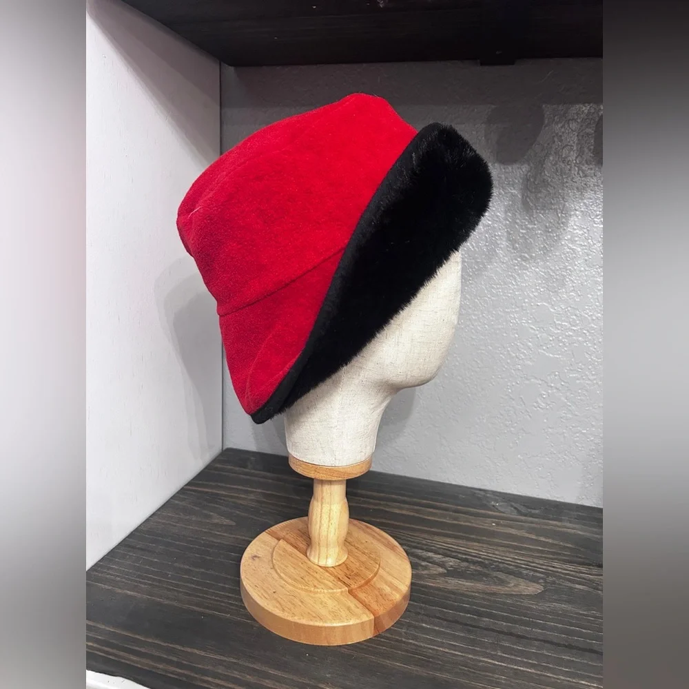 N/A plush faux