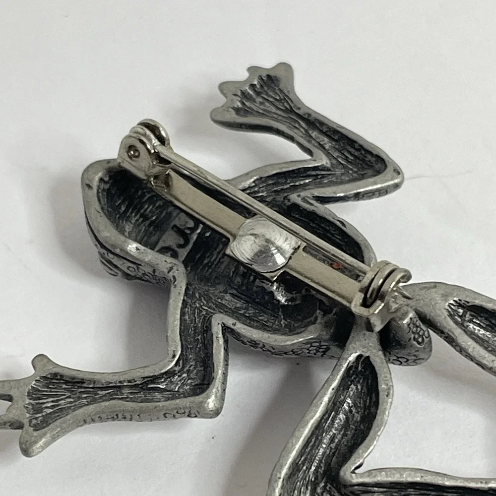 Jonette Jewelry frog jj