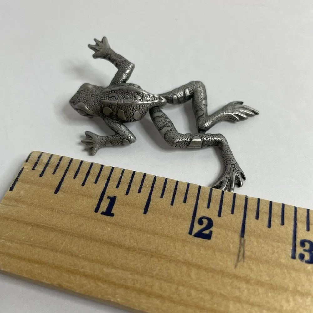 Jonette Jewelry frog jj