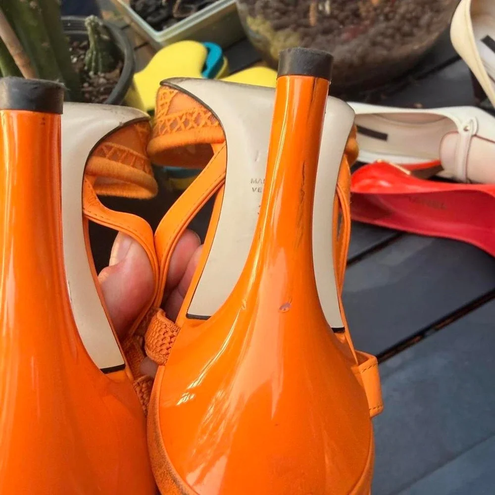 Fendi colibri orange