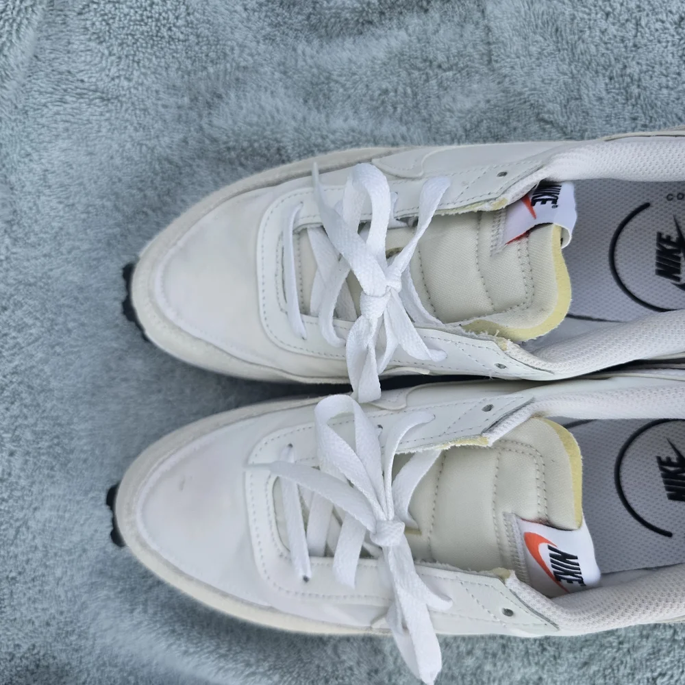 Nike classic running