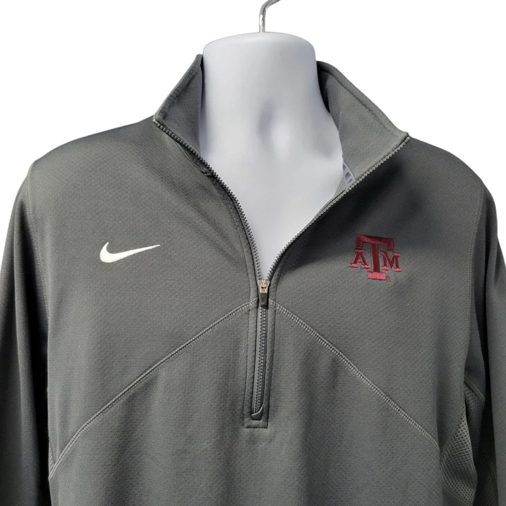 Nike chest 44