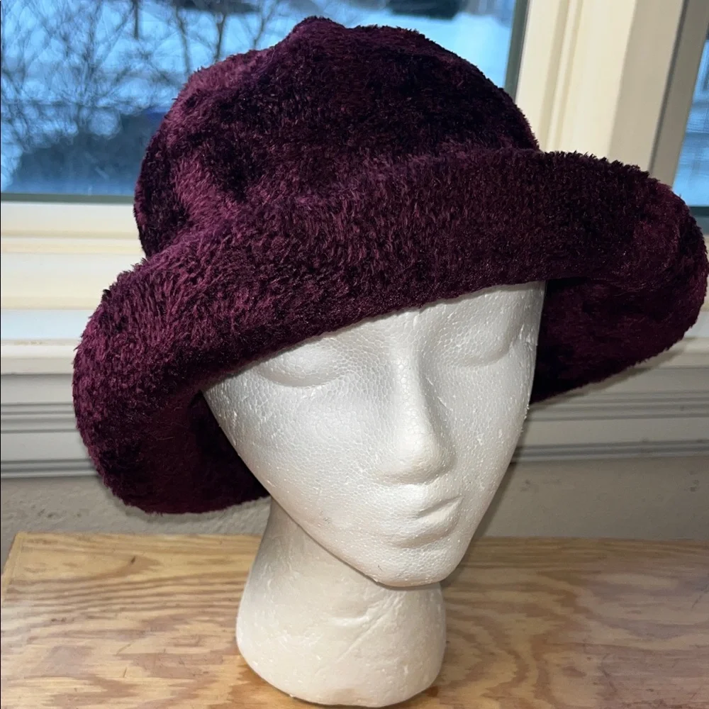Liz‎ Claiborne Deep Burgundy Purple Women's Velour Bucket Hat