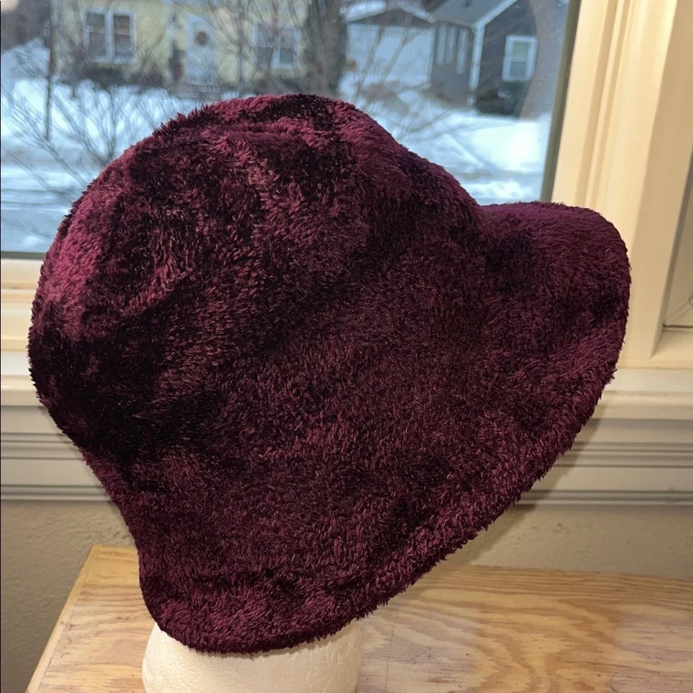 Liz Claiborne chic cozy