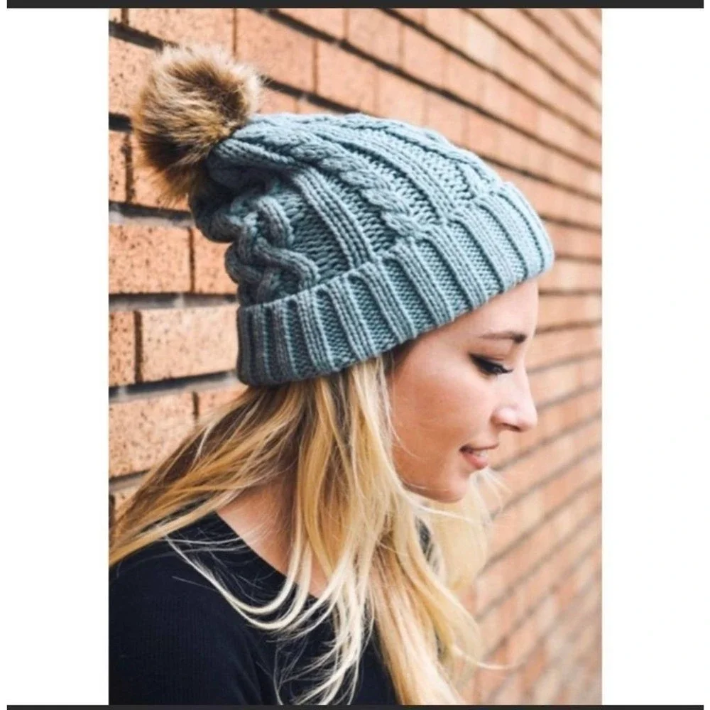 Mint Cable Knit‎ Womens Pom Beanie Toboggan Hat Mint Green Brand New