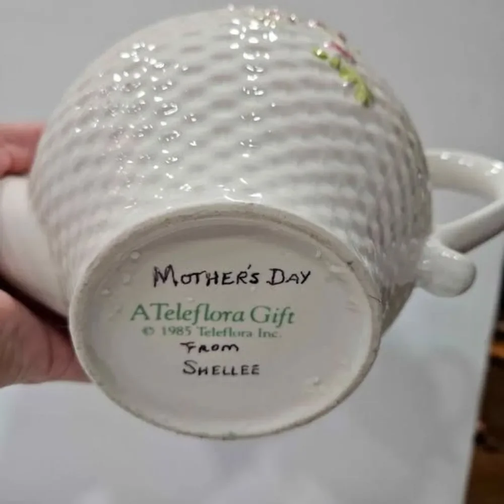 Unbranded charming ceramic
