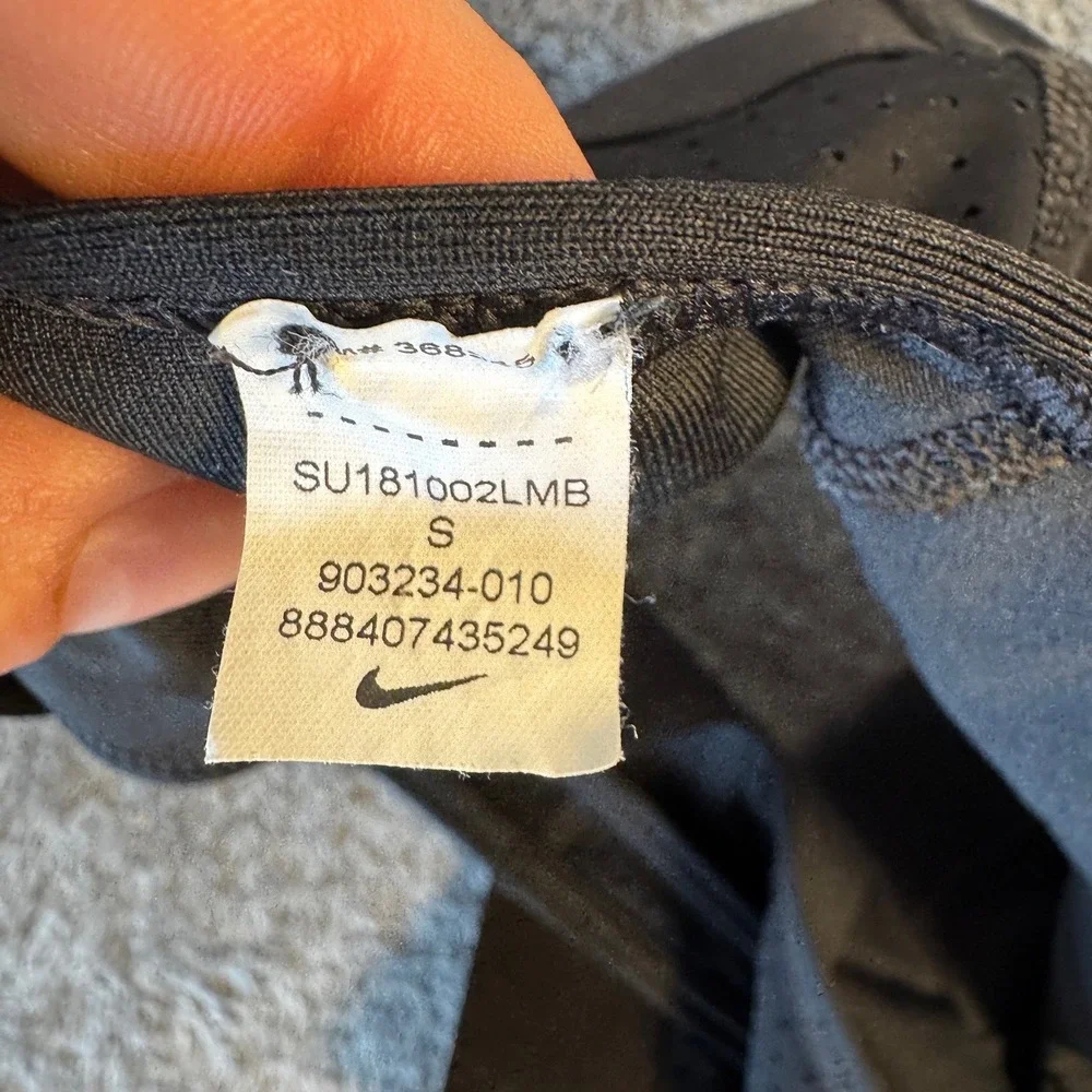 Nike classic cross
