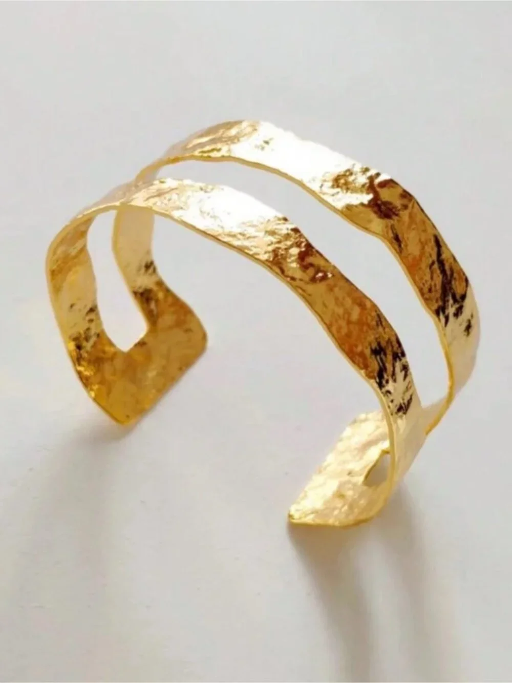 New! Hammered Gold Cuff Bracelet NWOT