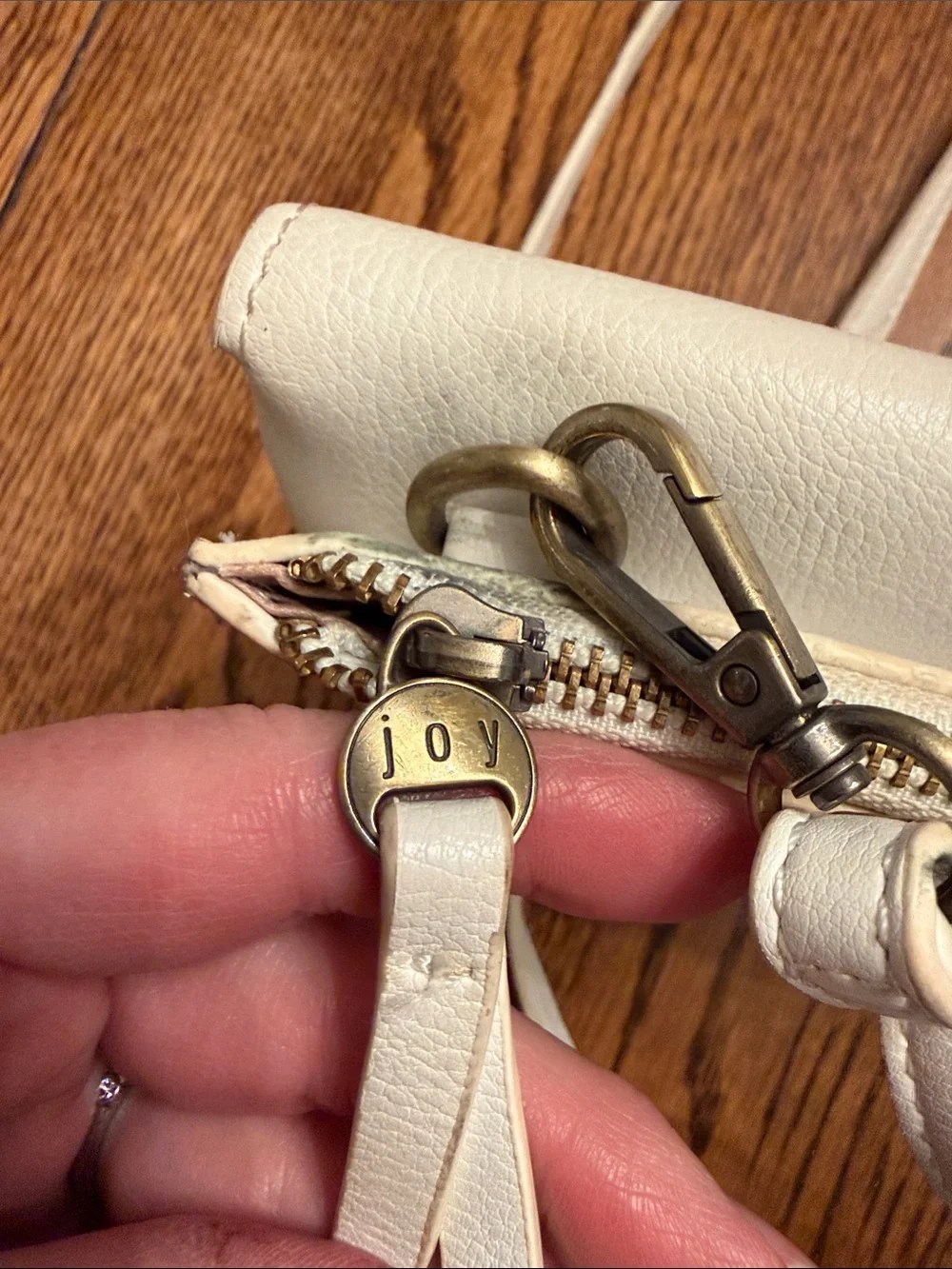 Joy Susan compact joy