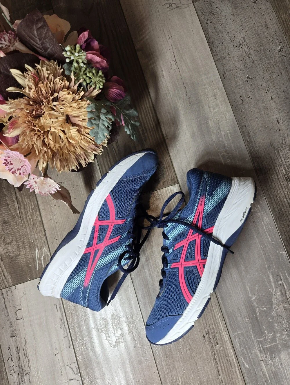 Asics description women’s