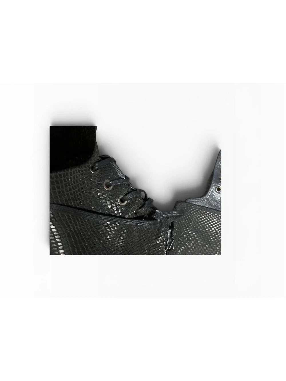 Stuart Weitzman good pre