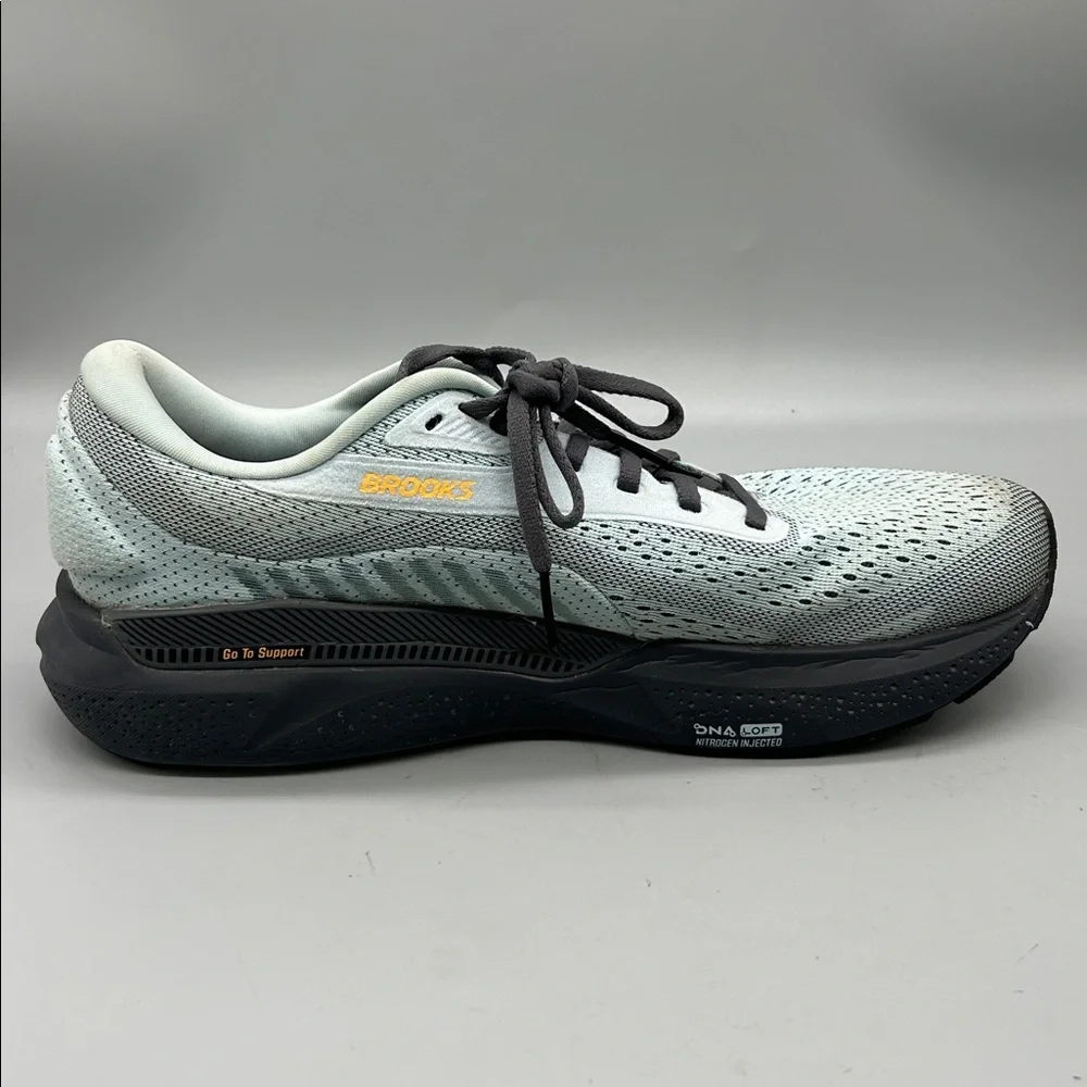 Brooks light blue