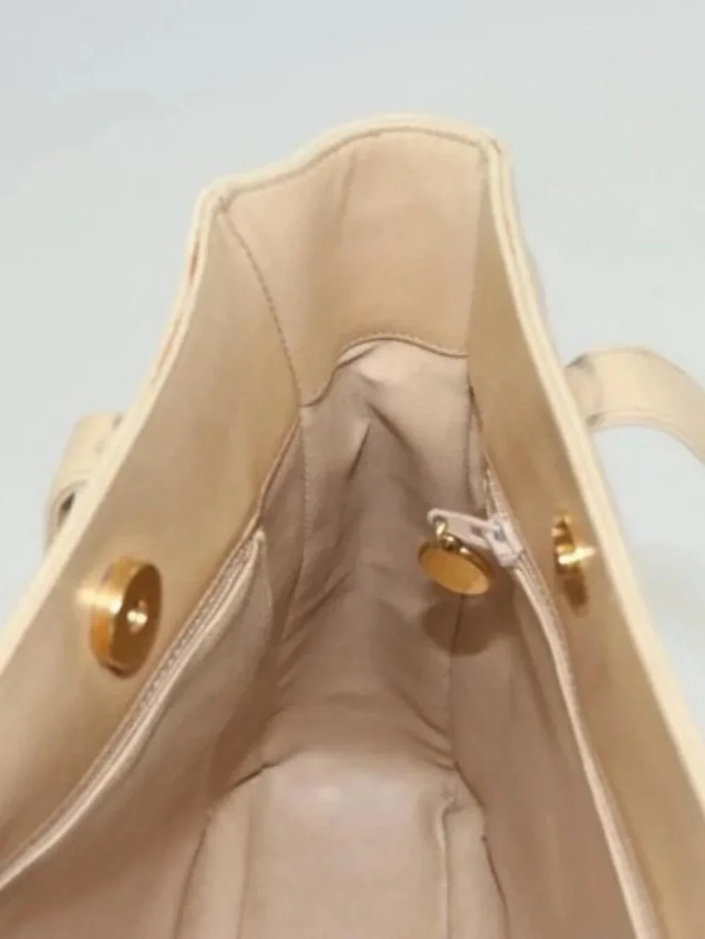 CHANEL brand	chanel color	beige