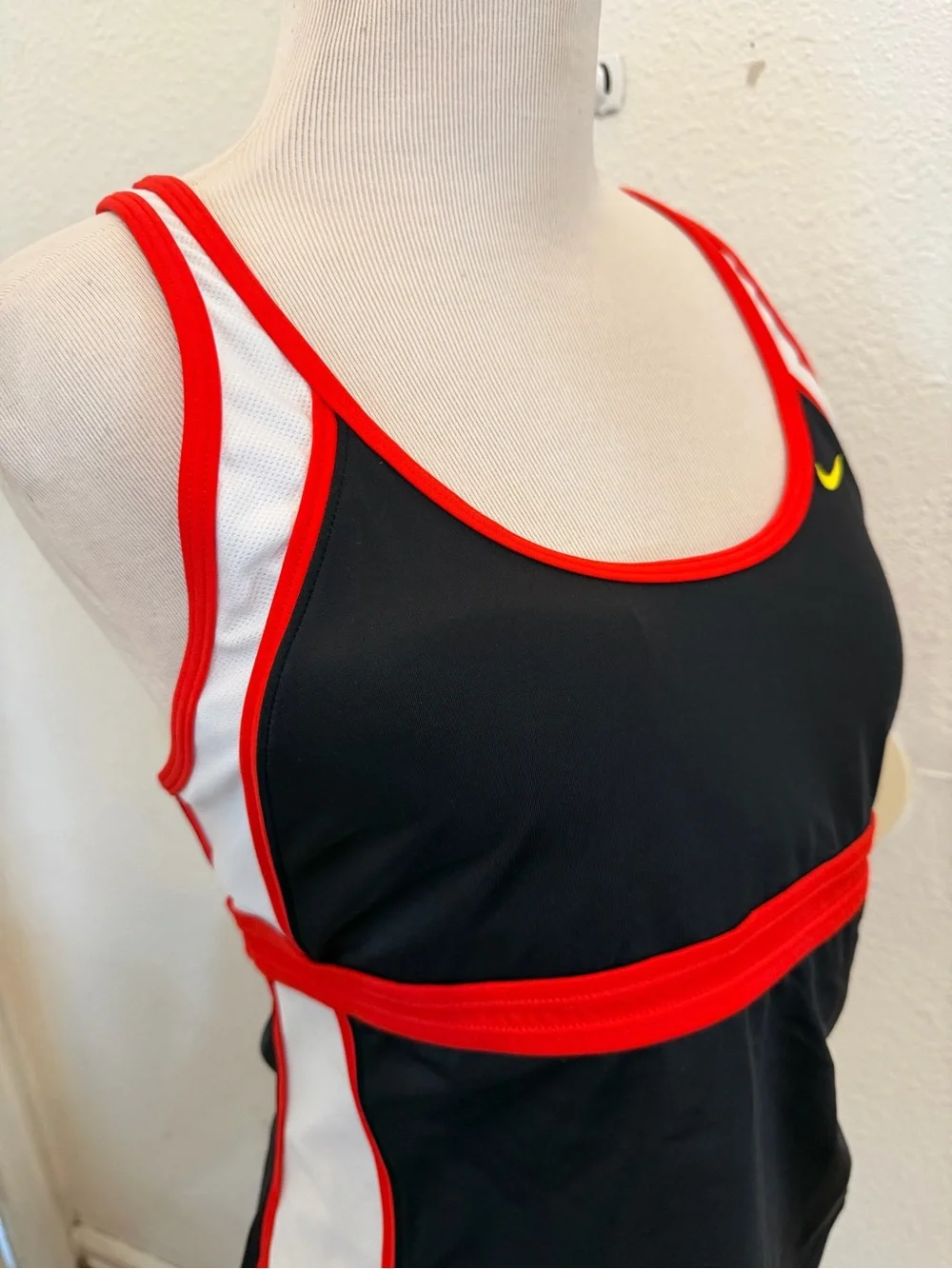 Nike sleek athletic