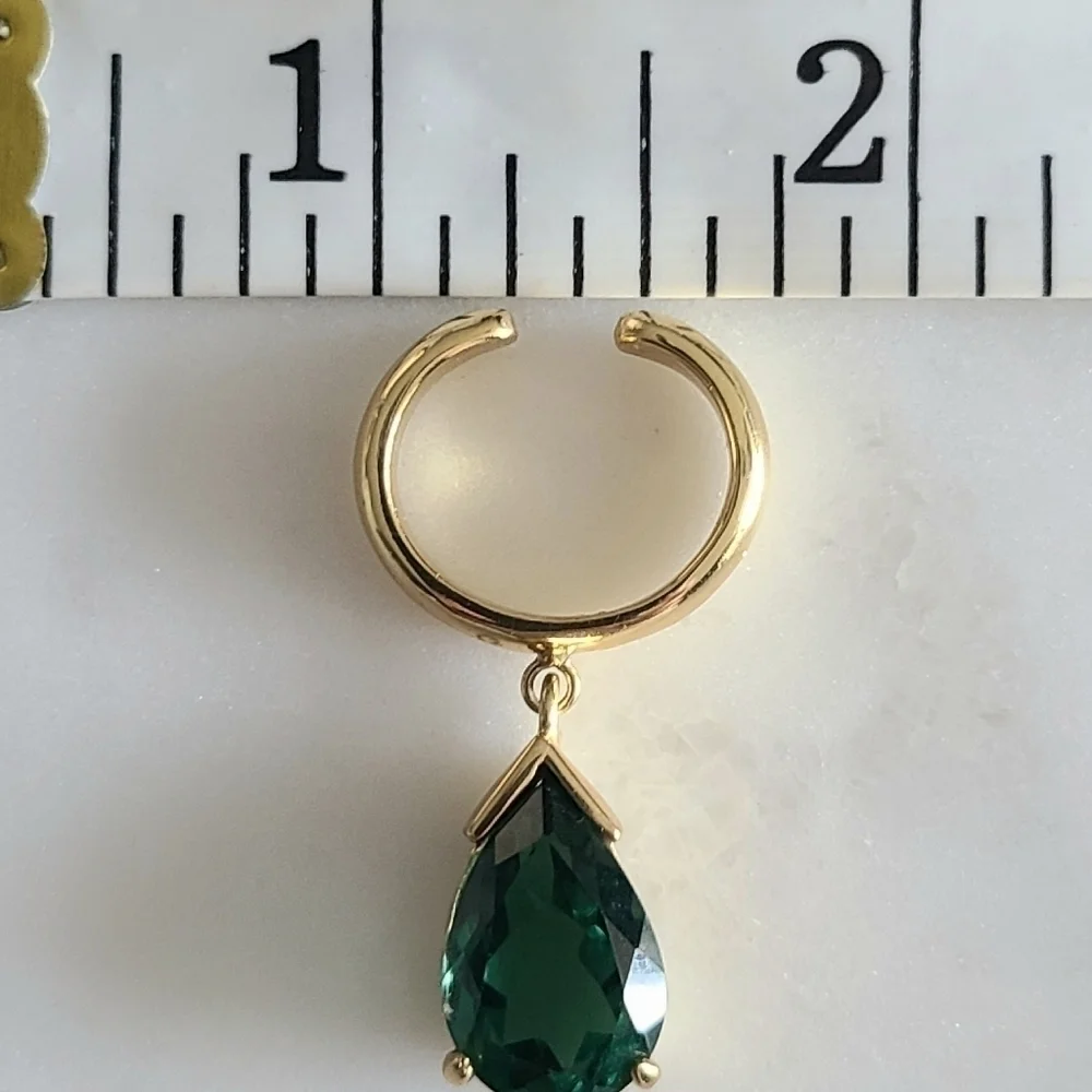 Cornelia Webb box material