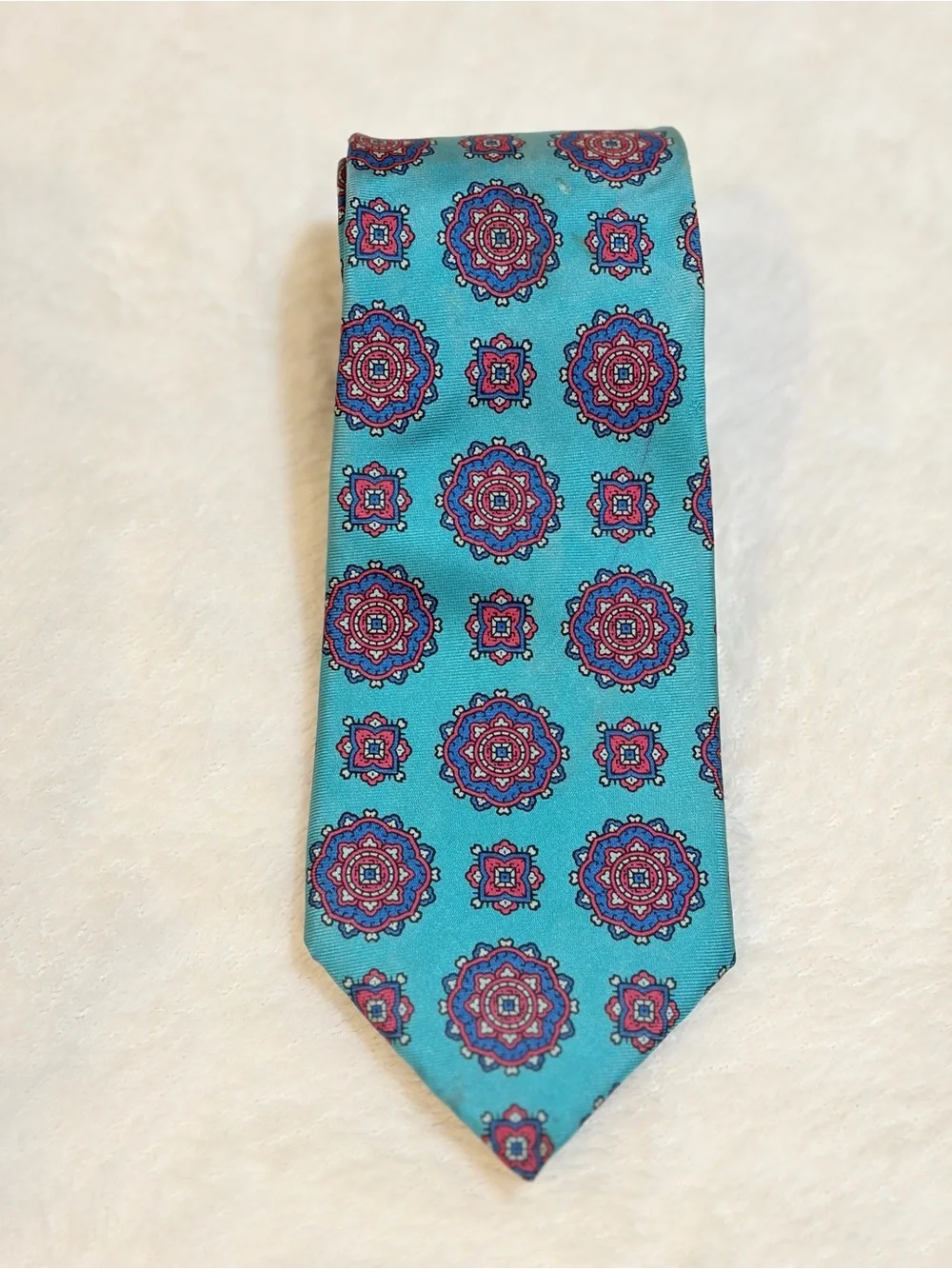 Boston Clipper‎ Teal Medallion Pattern Men's Silk Tie