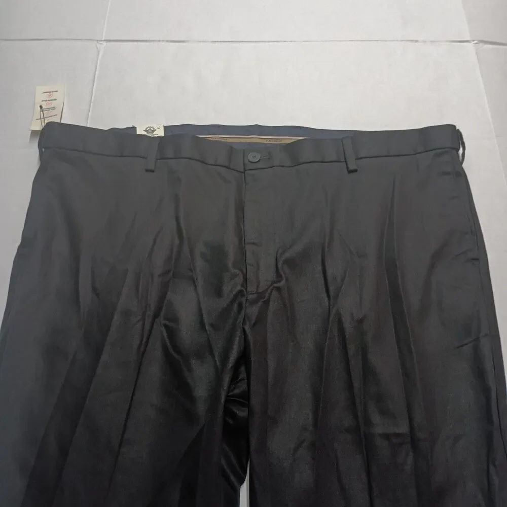 Dockers Signature Khakis Men's 48x29 Black Straight‎ Leg Stretch Classic Fit