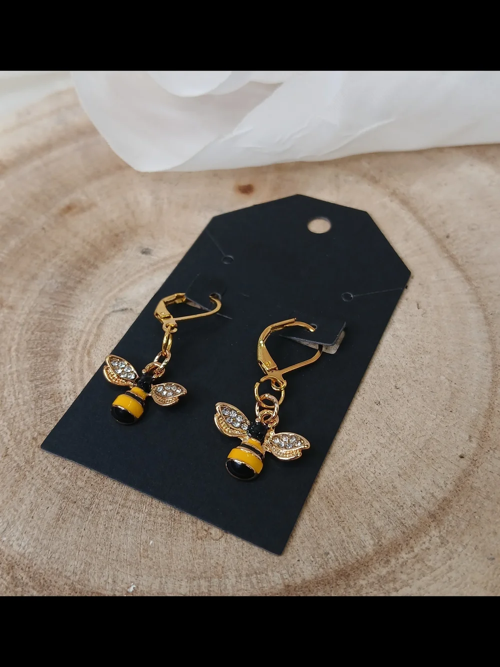 N/A stylish gold